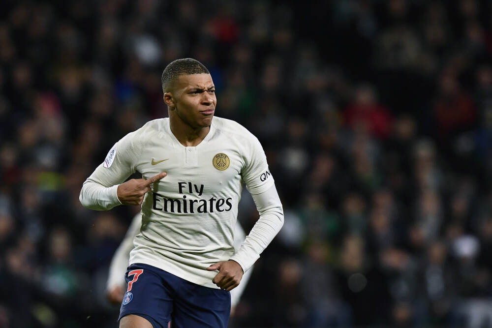 尚未确定下家！39岁拉莫斯社媒晒圣诞期间坚持训练照片